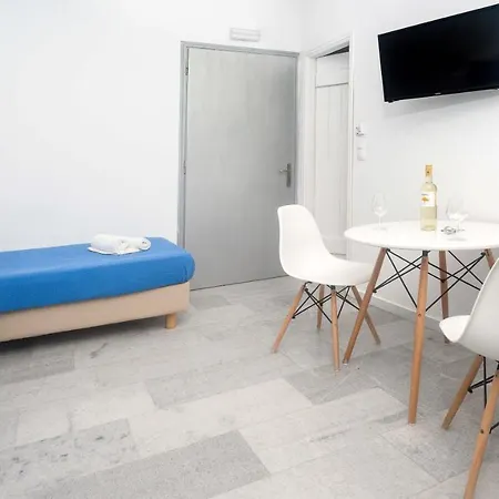 Nax Apartments 2 *